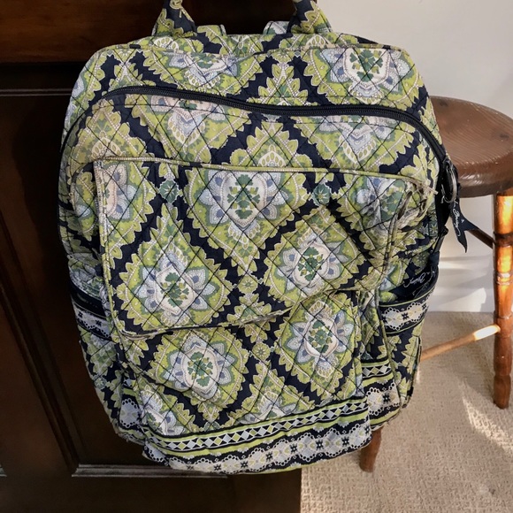 Green Vera Bradley - Picture 1 of 1